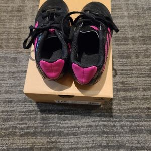 Girls soccer cleats